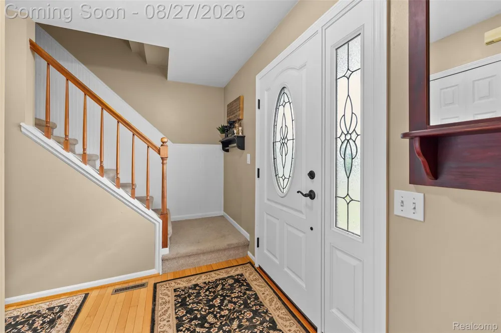 795 Vivian Lane Oxford Charter Township, MI 48371