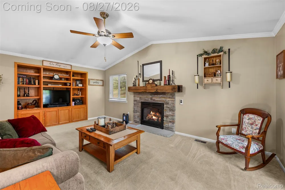 795 Vivian Lane Oxford Charter Township, MI 48371