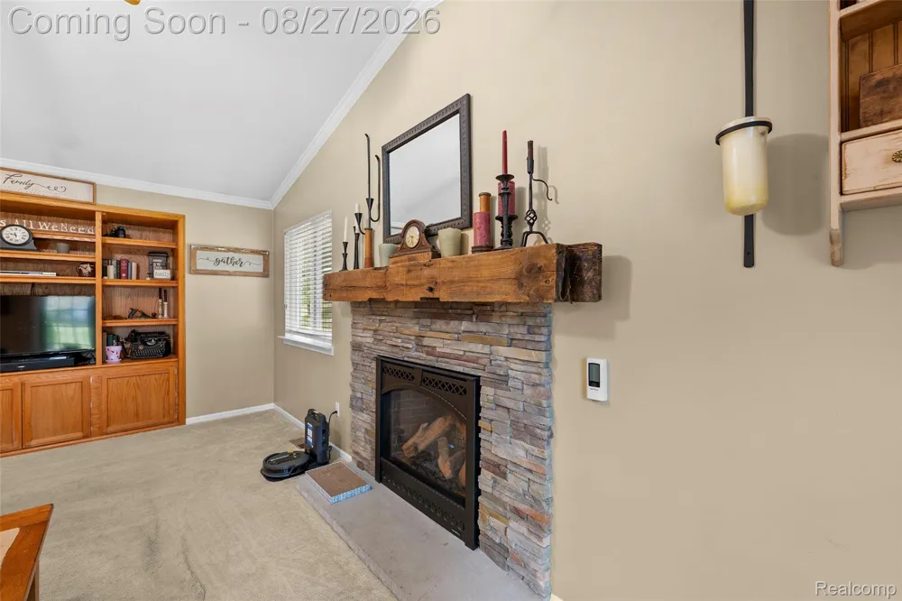 795 Vivian Lane Oxford Charter Township, MI 48371