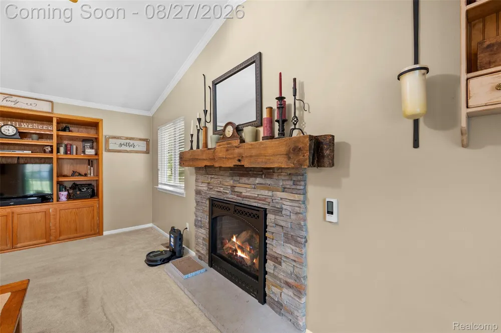 795 Vivian Lane Oxford Charter Township, MI 48371