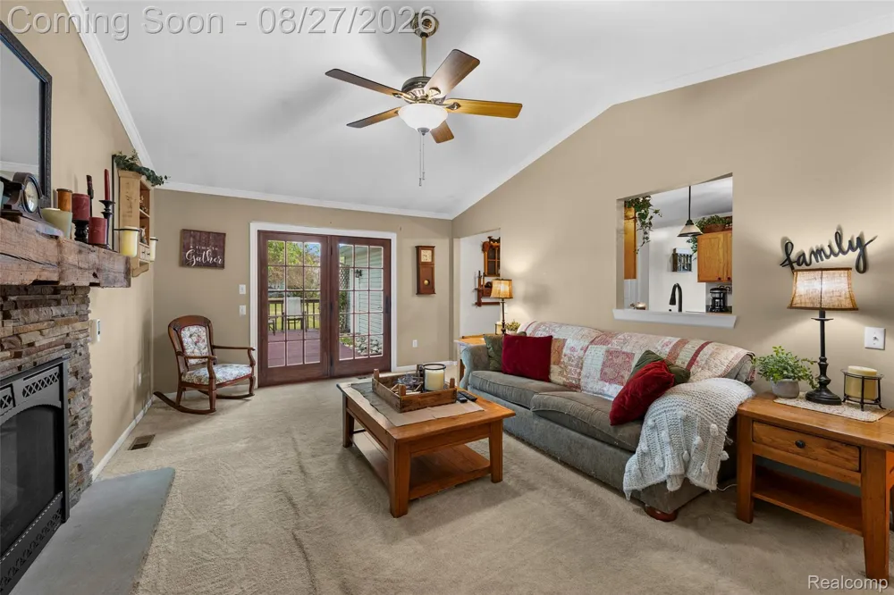 795 Vivian Lane Oxford Charter Township, MI 48371