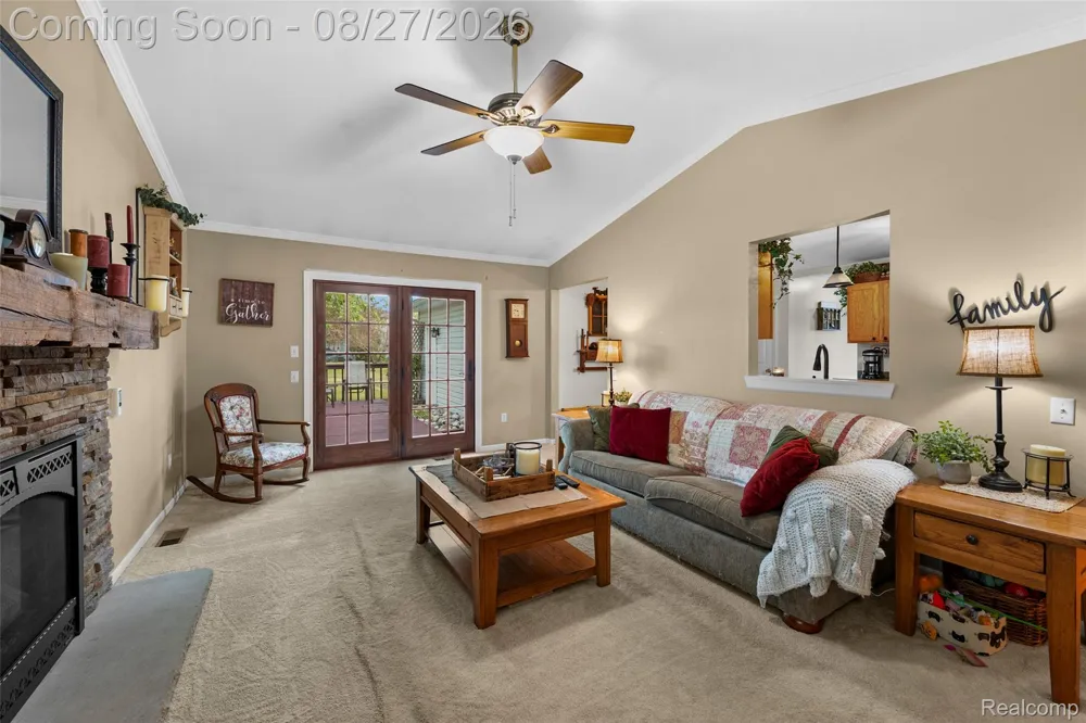 795 Vivian Lane Oxford Charter Township, MI 48371