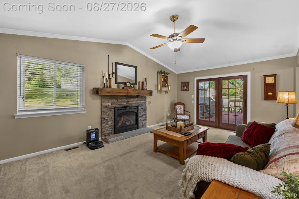 795 Vivian Lane Oxford Charter Township, MI 48371