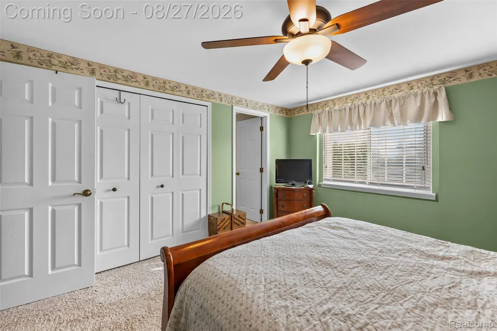 795 Vivian Lane Oxford Charter Township, MI 48371