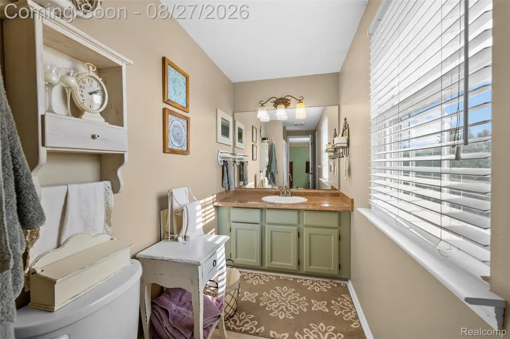 795 Vivian Lane Oxford Charter Township, MI 48371
