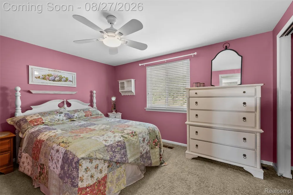 795 Vivian Lane Oxford Charter Township, MI 48371
