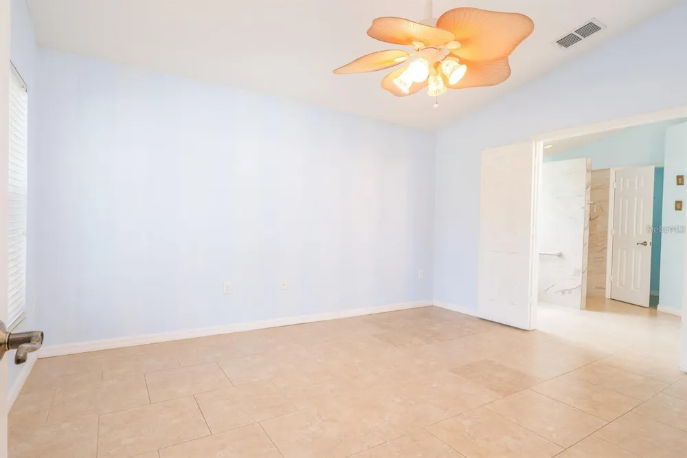 5897 BUFORD STREET Orlando, FL 32835