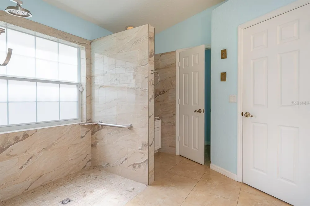 5897 BUFORD STREET Orlando, FL 32835