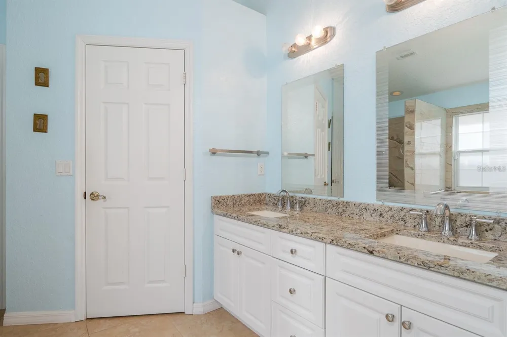 5897 BUFORD STREET Orlando, FL 32835