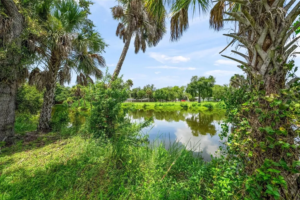 TWIN LAKES AVENUE #B1 Nokomis, FL 34275