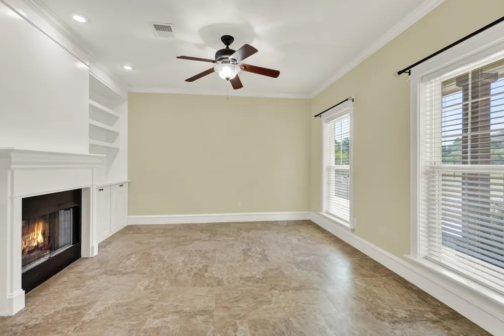204 Falling Hills New Braunfels, TX 78132