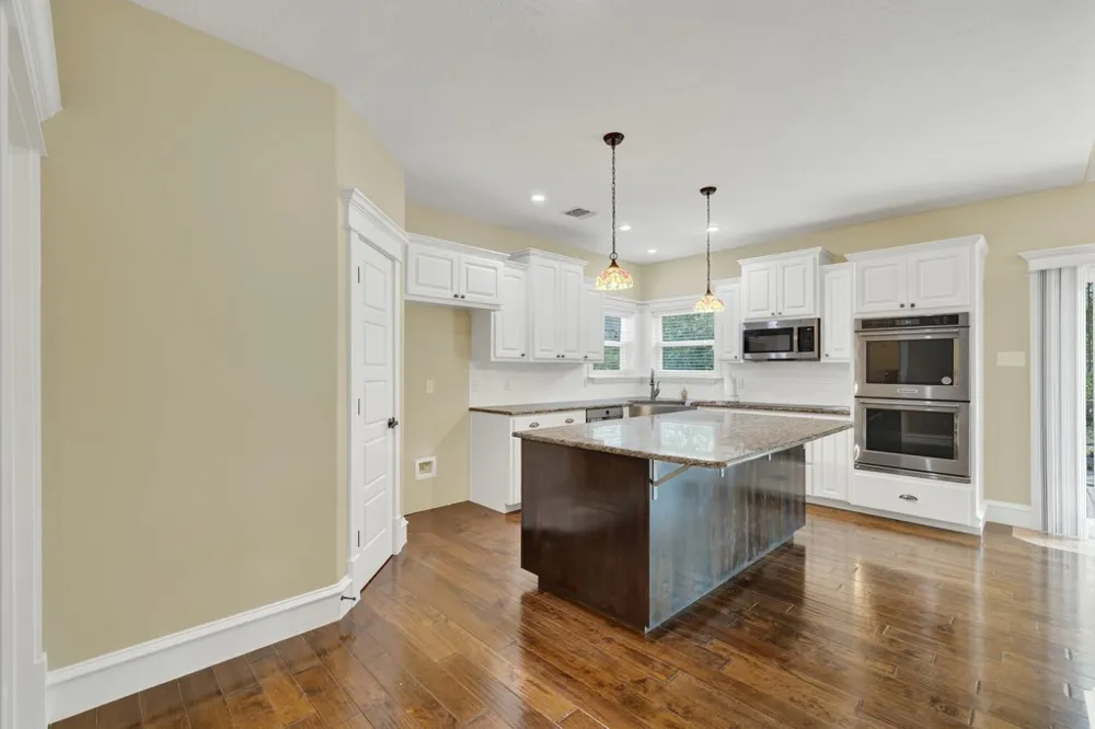 204 Falling Hills New Braunfels, TX 78132