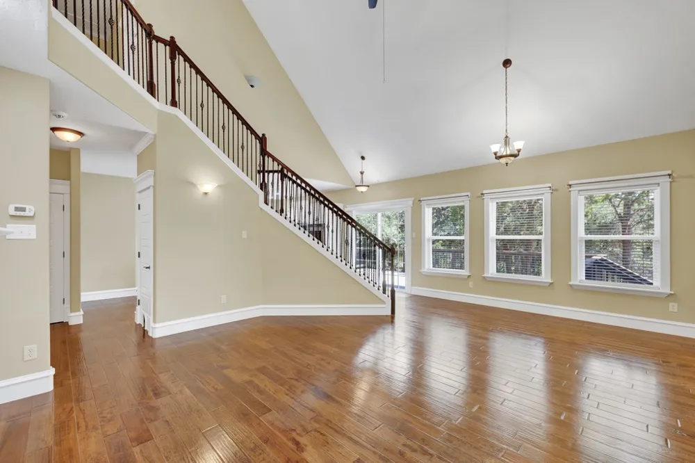 204 Falling Hills New Braunfels, TX 78132