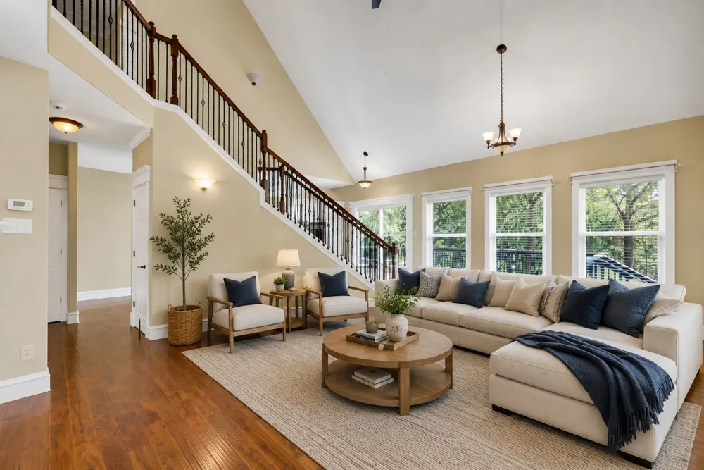 204 Falling Hills New Braunfels, TX 78132