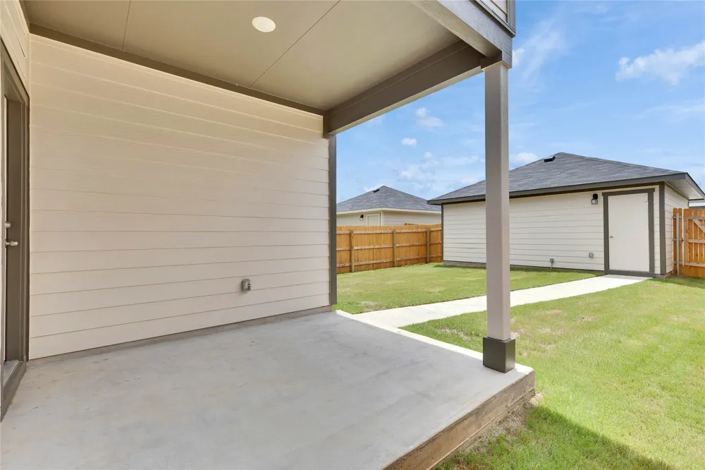 304 Azua Path Bastrop, TX 78602