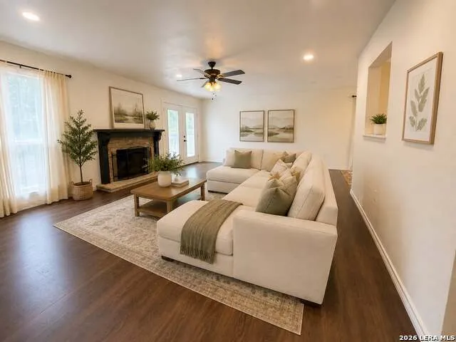 11057 White Sands Live Oak, TX 78233