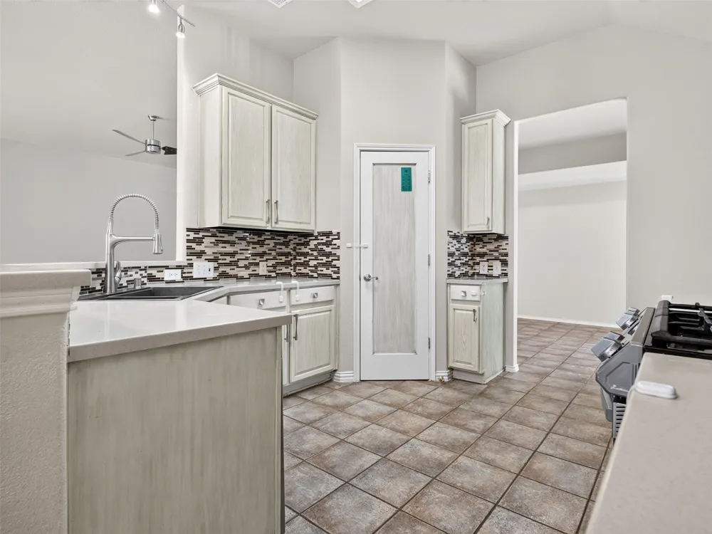 1049 Broken Spoke Drive Little Elm, TX 75068