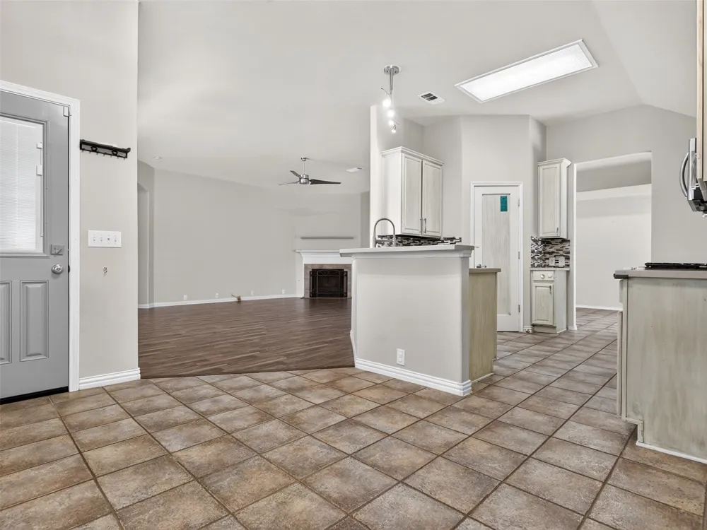 1049 Broken Spoke Drive Little Elm, TX 75068