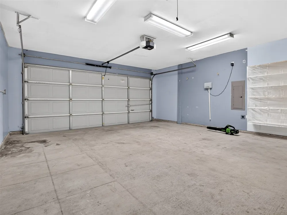 1049 Broken Spoke Drive Little Elm, TX 75068
