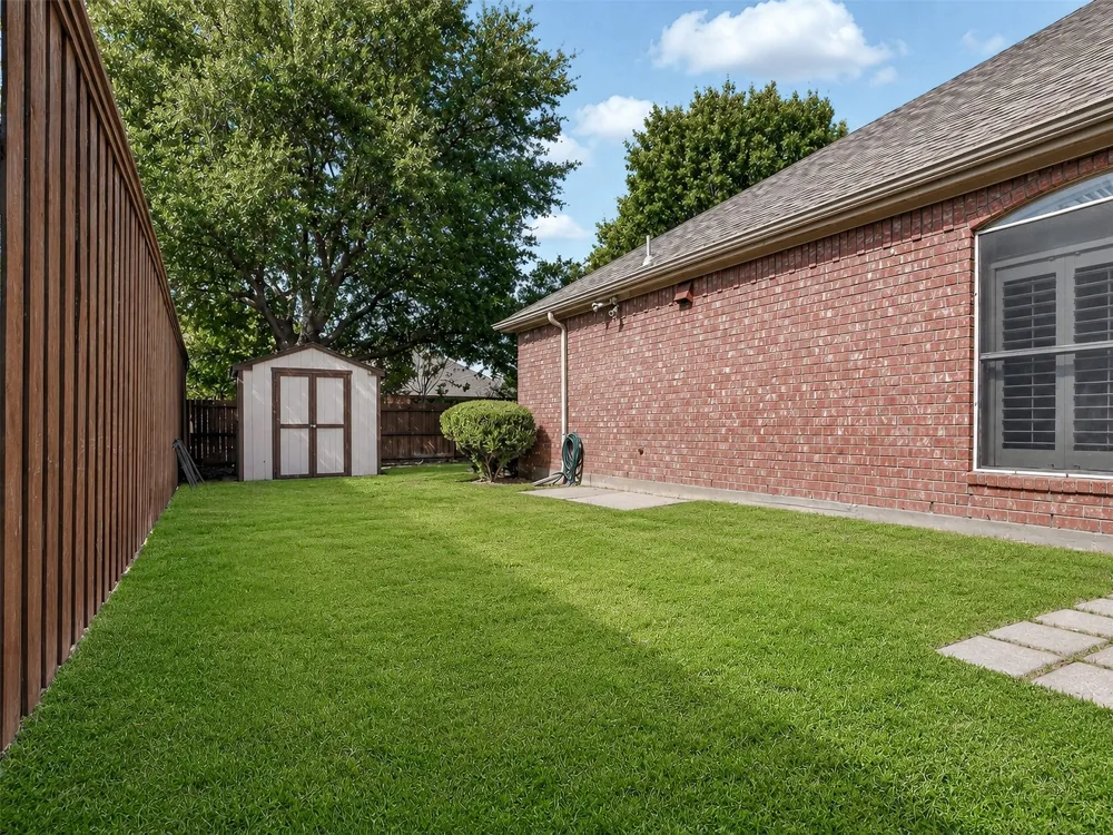 1049 Broken Spoke Drive Little Elm, TX 75068