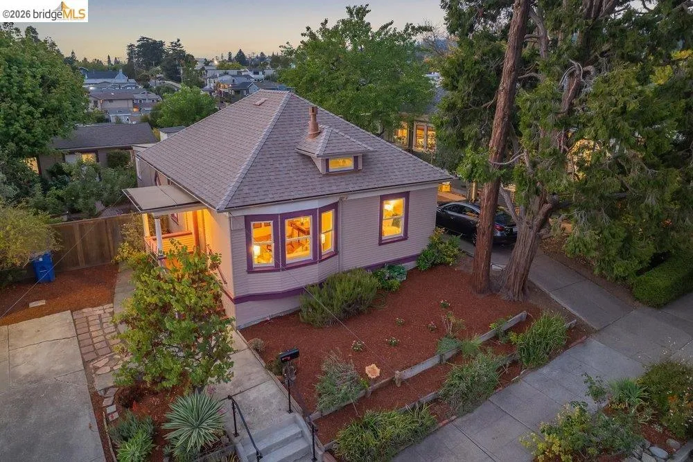 3621 Rhoda Ave Oakland, CA 94602
