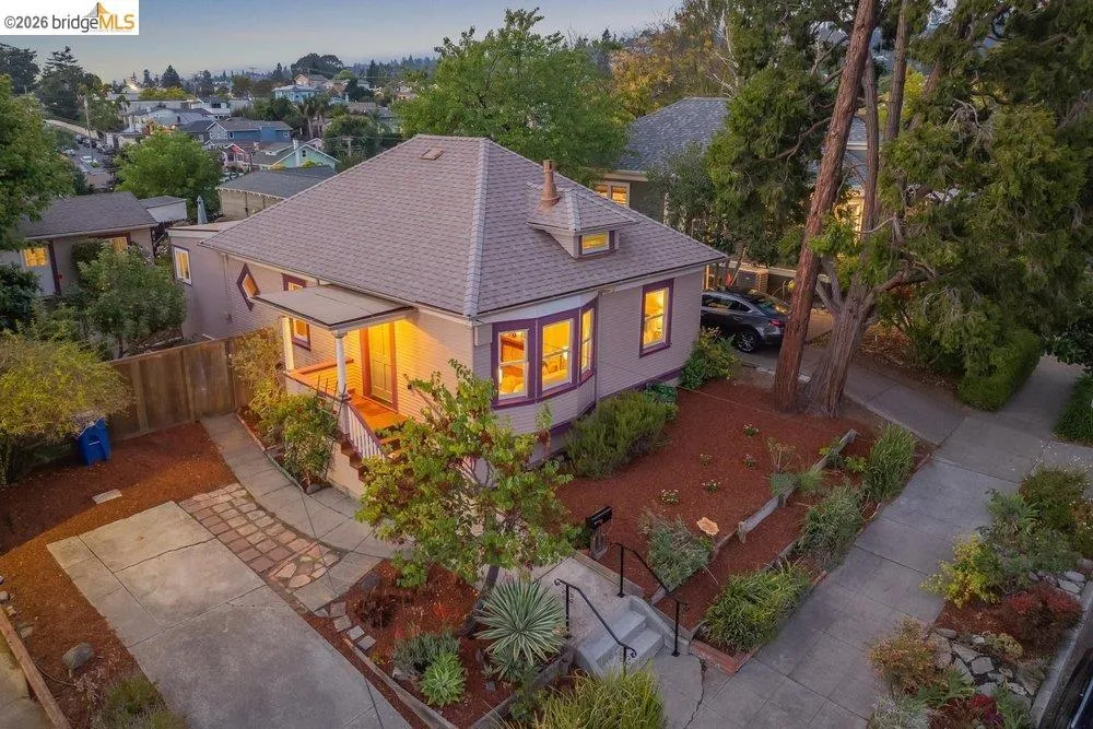 3621 Rhoda Ave Oakland, CA 94602