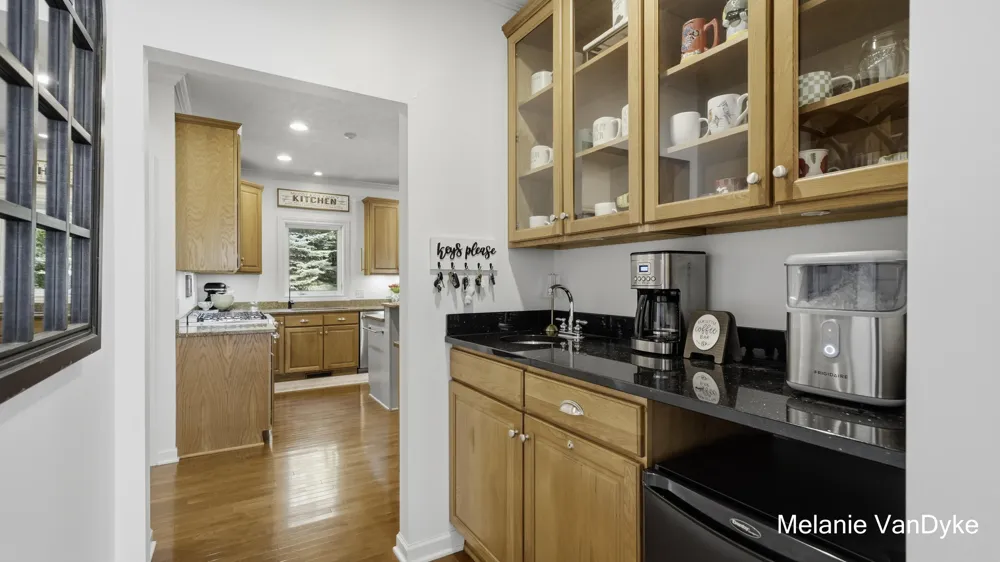 5133 Brownstone Drive NE Rockford, MI 49341