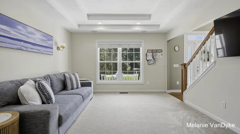 5133 Brownstone Drive NE Rockford, MI 49341