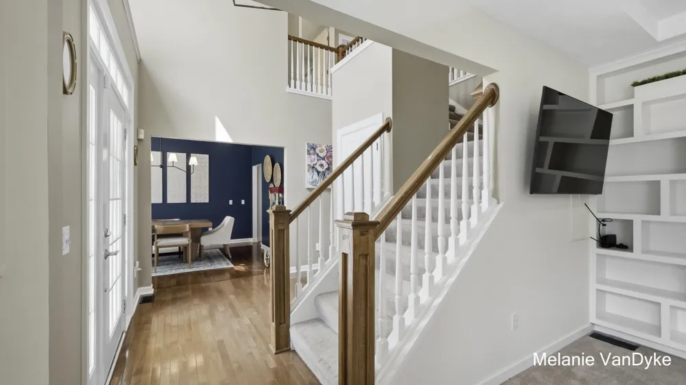 5133 Brownstone Drive NE Rockford, MI 49341