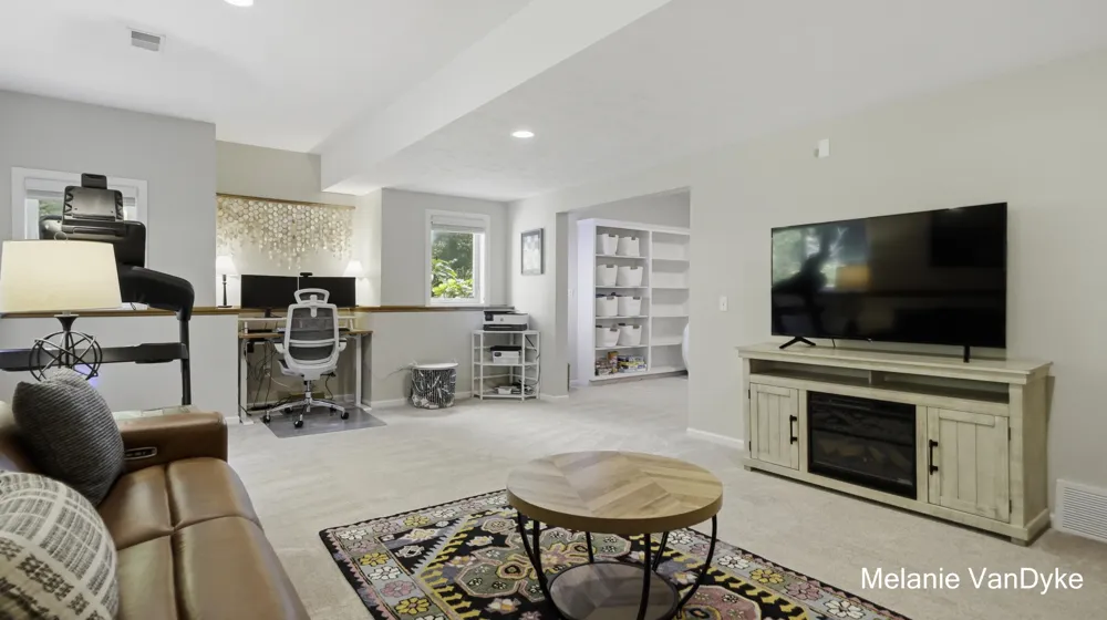 5133 Brownstone Drive NE Rockford, MI 49341