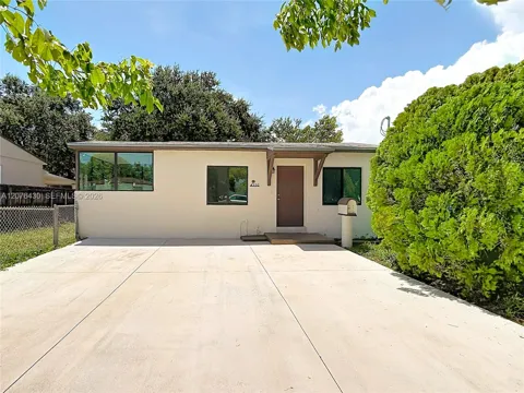 230 NW 56th Ct