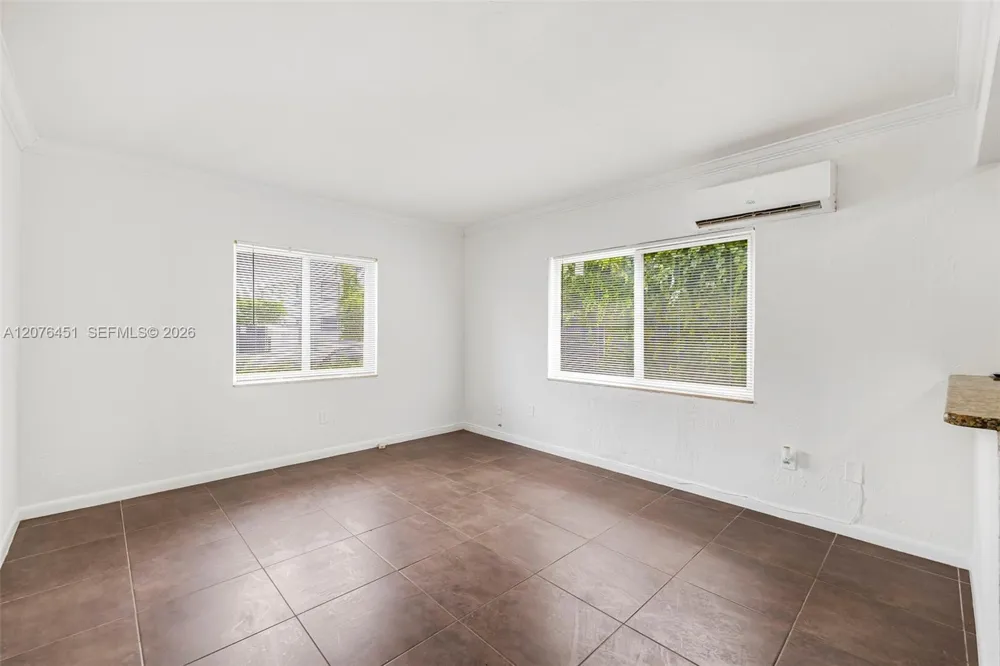 520 NE 82nd Ter #5 Miami, FL 33138