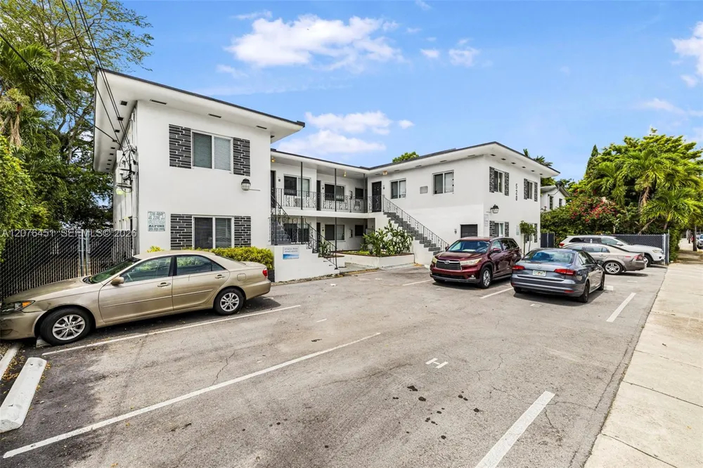 520 NE 82nd Ter #5 Miami, FL 33138