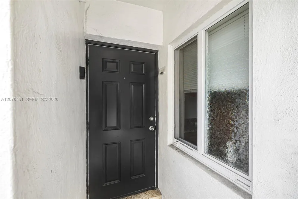 520 NE 82nd Ter #5 Miami, FL 33138
