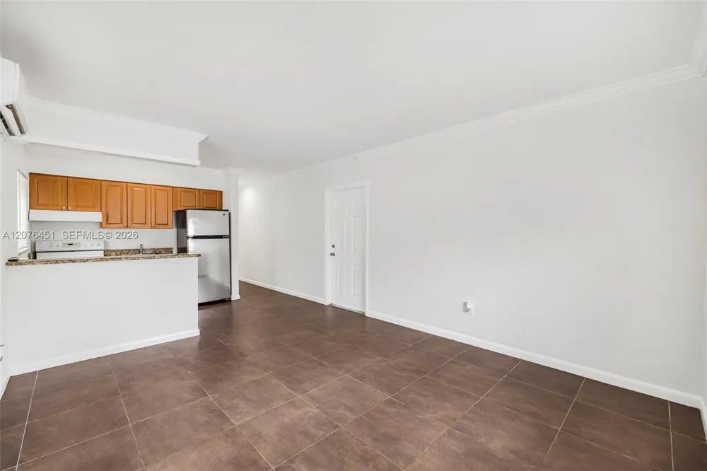 520 NE 82nd Ter #5 Miami, FL 33138