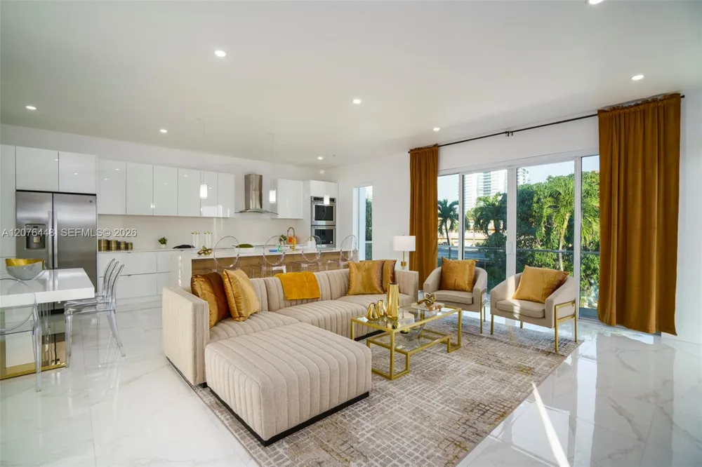 1000 Riverside Dr Pompano Beach, FL 33062