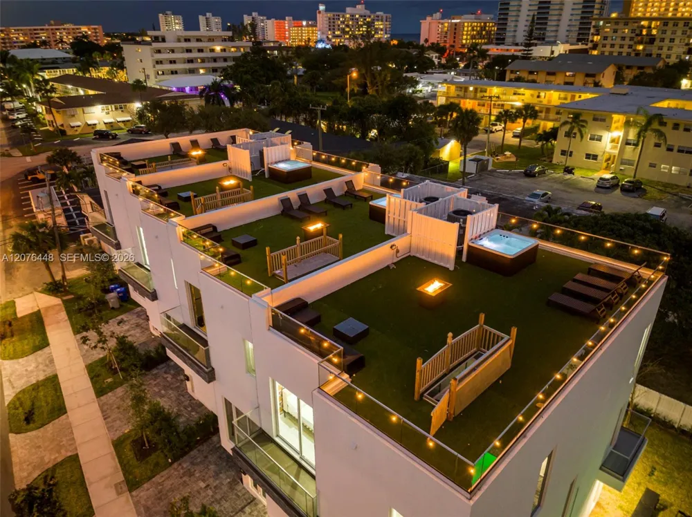 1000 Riverside Dr Pompano Beach, FL 33062