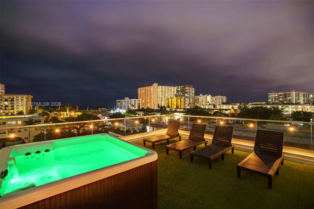 1000 Riverside Dr Pompano Beach, FL 33062
