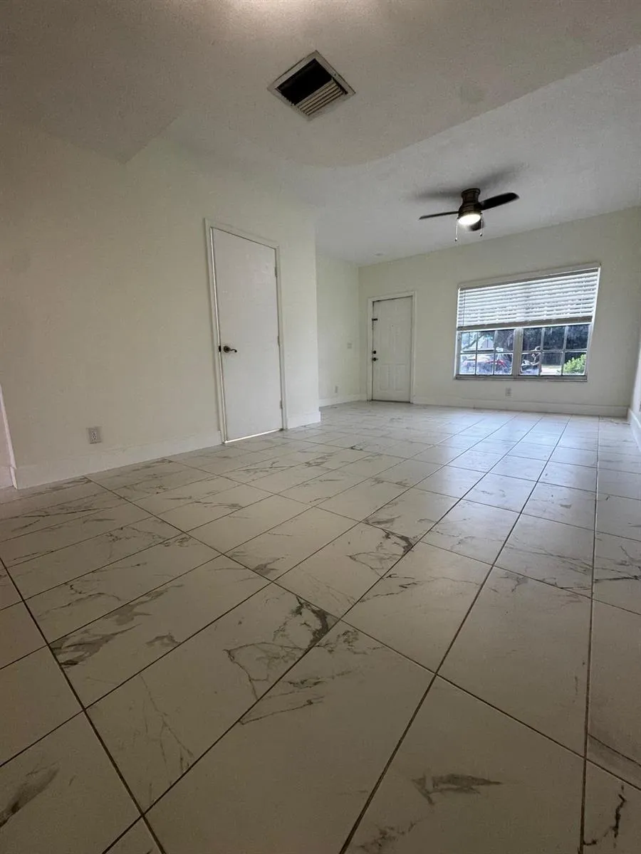 5444 JUBILEE WAY #216 Margate, FL 33063