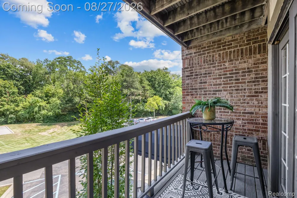 822 Deer Court Plymouth City, MI 48170