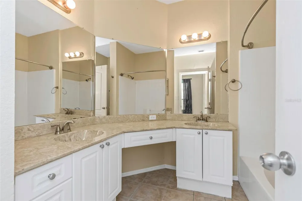 2730 VIA TIVOLI #321B Clearwater, FL 33764