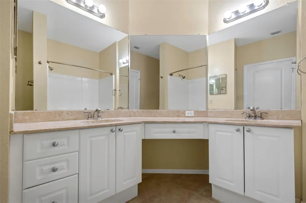 2730 VIA TIVOLI #321B Clearwater, FL 33764