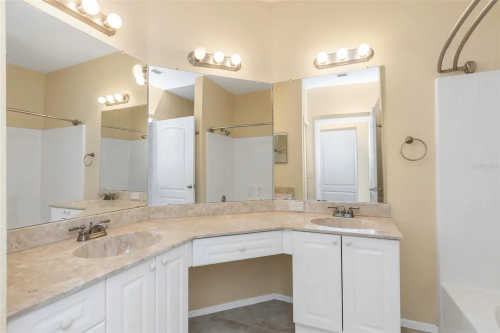 2730 VIA TIVOLI #321B Clearwater, FL 33764