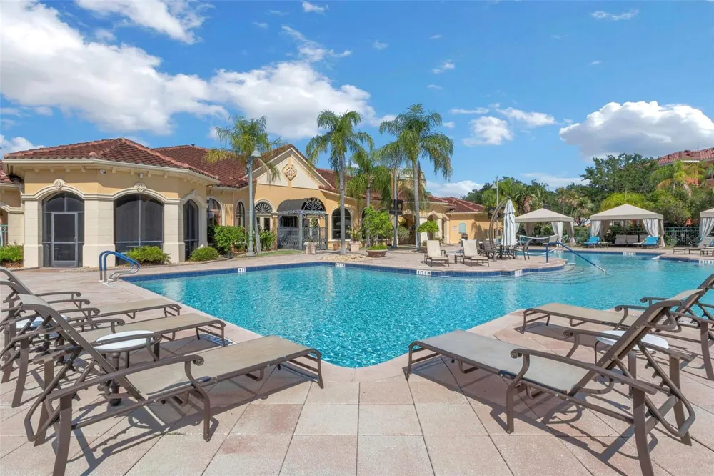 2730 VIA TIVOLI #321B Clearwater, FL 33764
