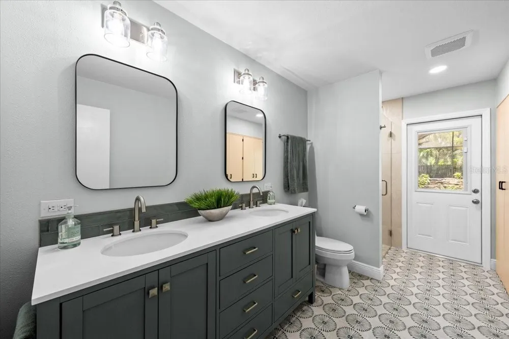 2995 EXETER DRIVE Clearwater, FL 33761
