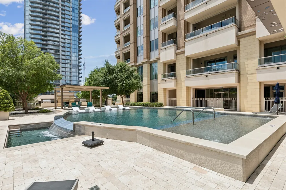2300 Wolf Street #3D Dallas, TX 75201