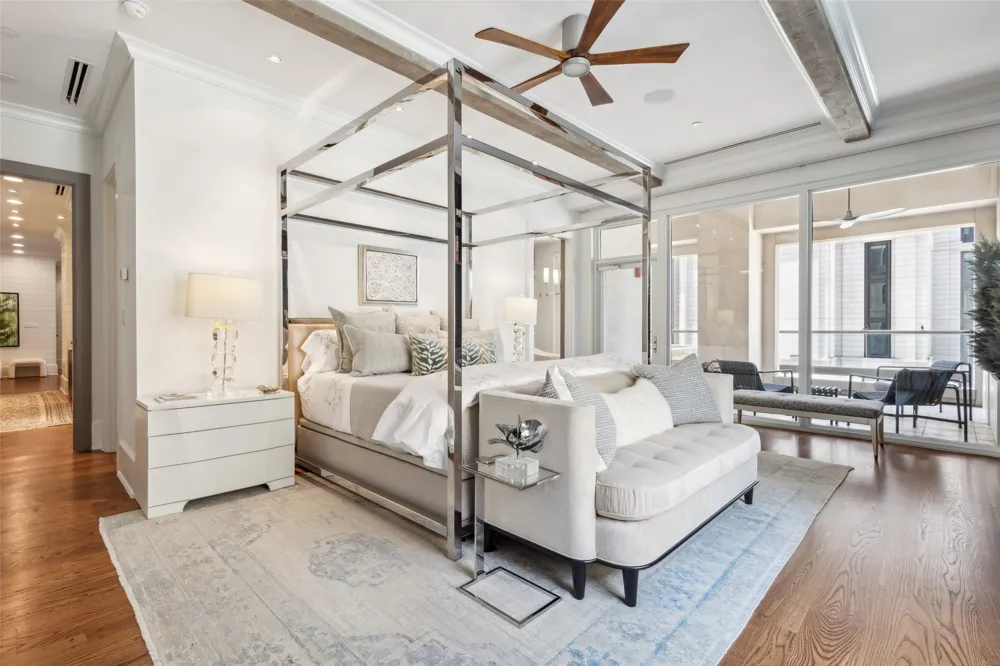 2300 Wolf Street #3D Dallas, TX 75201
