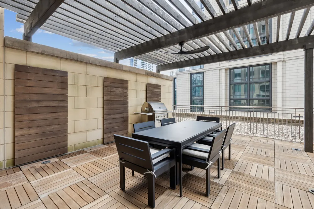 2300 Wolf Street #3D Dallas, TX 75201