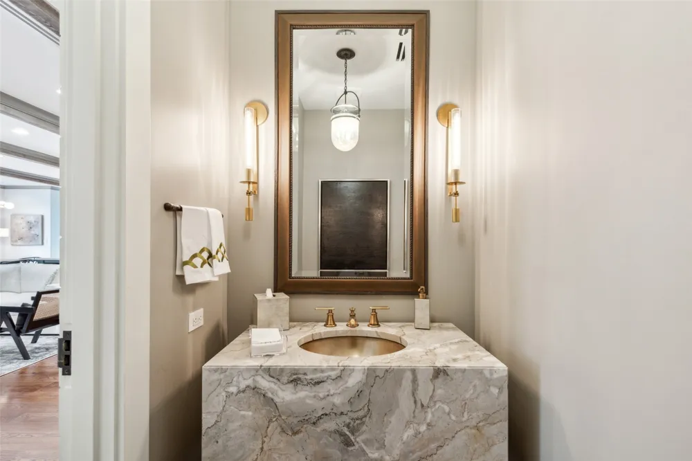 2300 Wolf Street #3D Dallas, TX 75201