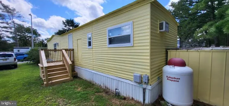 160 CHESTNUT DR Barnegat, NJ 08005